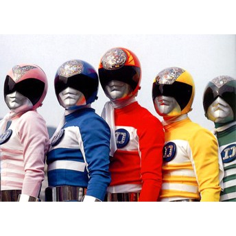 5 มนุษย์ไฟฟ้า เดจิแมน 4 แผ่น