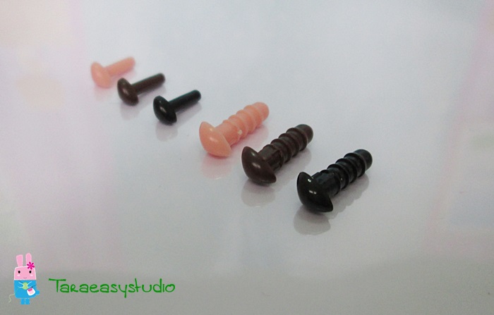 จมูกสามเหลี่ยม ขนาด 4.5mm , 6mm มี 3 สี เนื้อ น้ำตาล ดำ