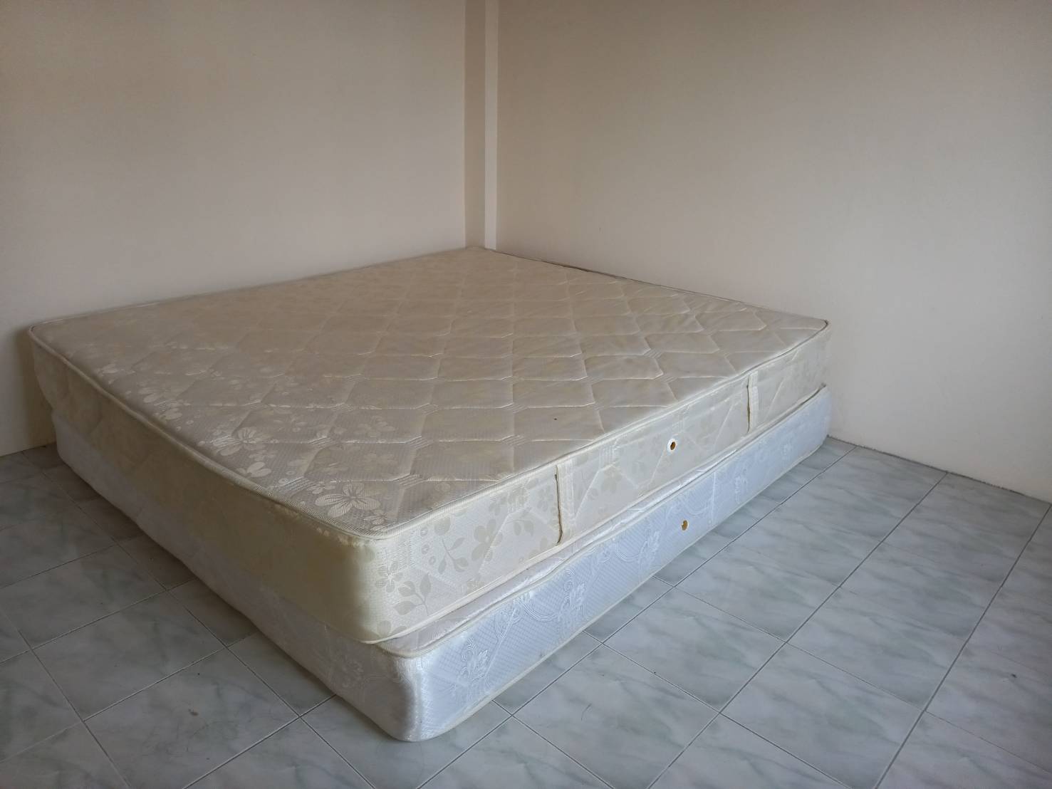 ขายด่วน-บ้านทาวน์เฮ้าส์ 2 ชั้น ม.บัวแก้ว ต.บ้านปทุม อ.สามโคก จ.ปทุมธานี