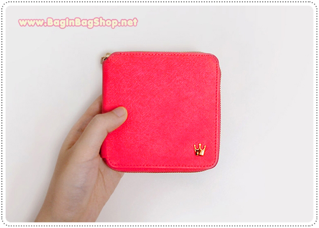 ลด 50% Crown Zipper Wallet