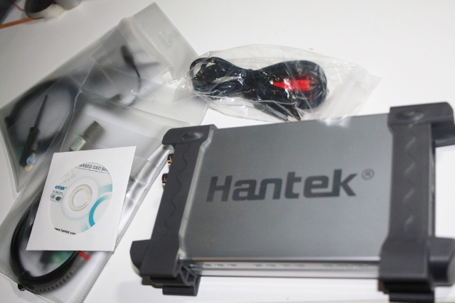 HaHantek 6022BE (20MHz, 48MS/s) Oscilloscope + 2 Probe Set and USB Cable