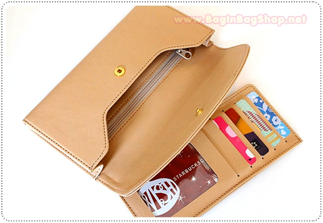 ลด 50% Fiore Del Melo Day Wallet