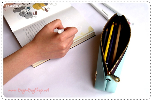 Pony Pencil Case กระเป๋าใส่เครื่องเขียน