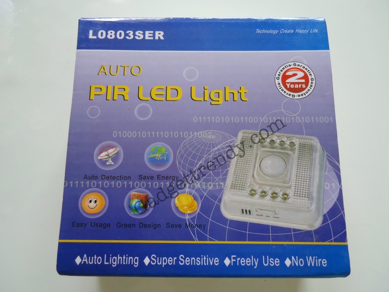 ไฟ LED แบบจับความเคลื่อนไหวโดยอัตโนมัติ (สีเงิน) หรือ Auto PIR LED Light (Silver)