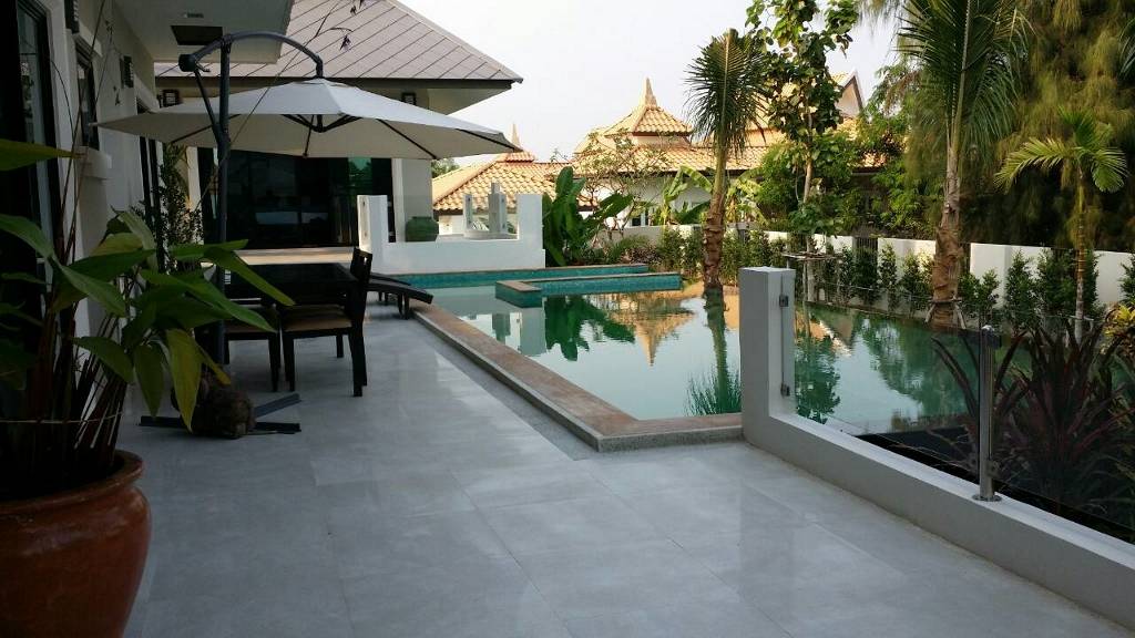 ขาย-บ้านเดี่ยว 2 ชั้น ซอยหัวหิน122ถ.คอนกรีตถึงบ้าน เป็นบ้านสร้างเองไม่มีส่วนกลาง กึ่งคฤหาสใหญ่ อยู่ริมเขา มองเห็นวิวทะเล อ.หัวหิน จ.ประจวบคีรีขันธ์