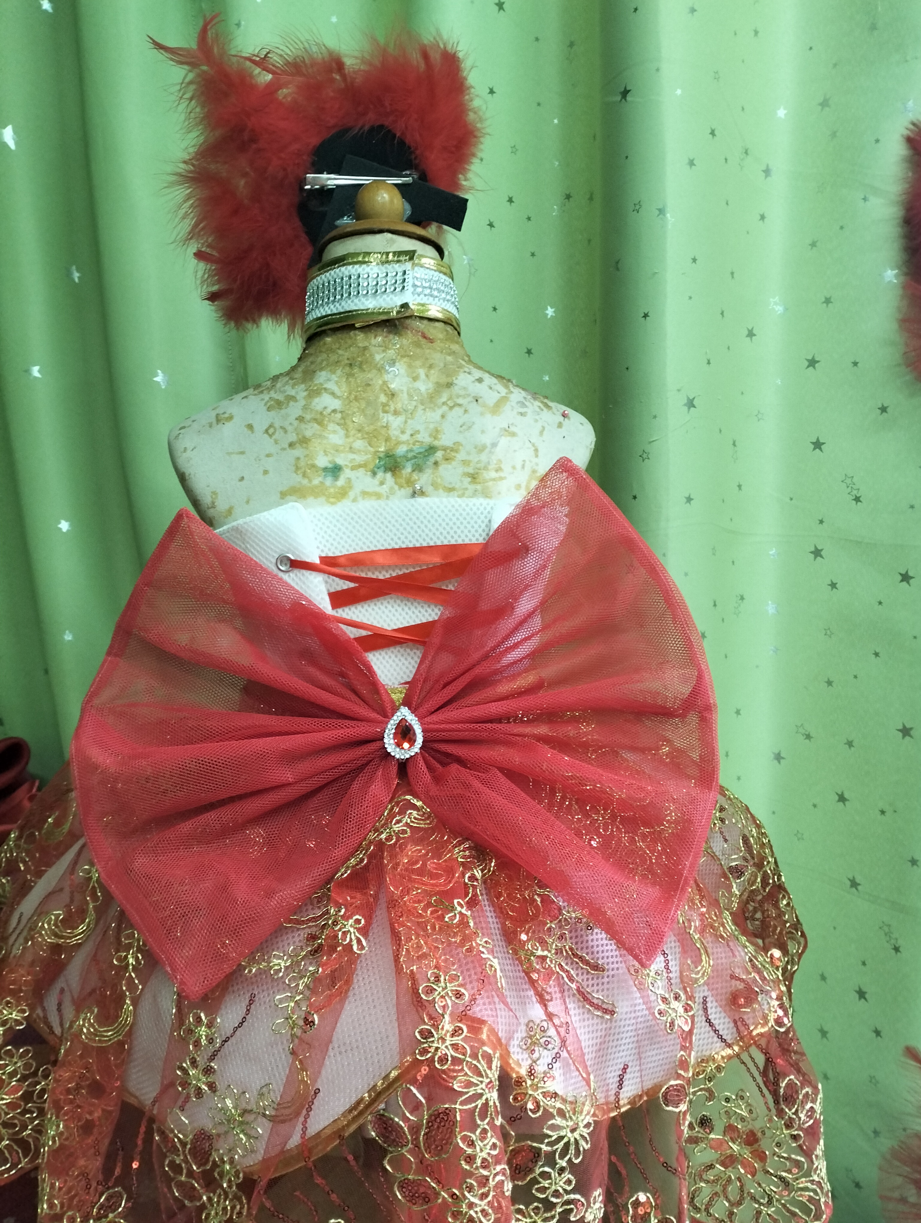 ชุดดรัมเมเยอร์สีแดงอนุบาลและประถม