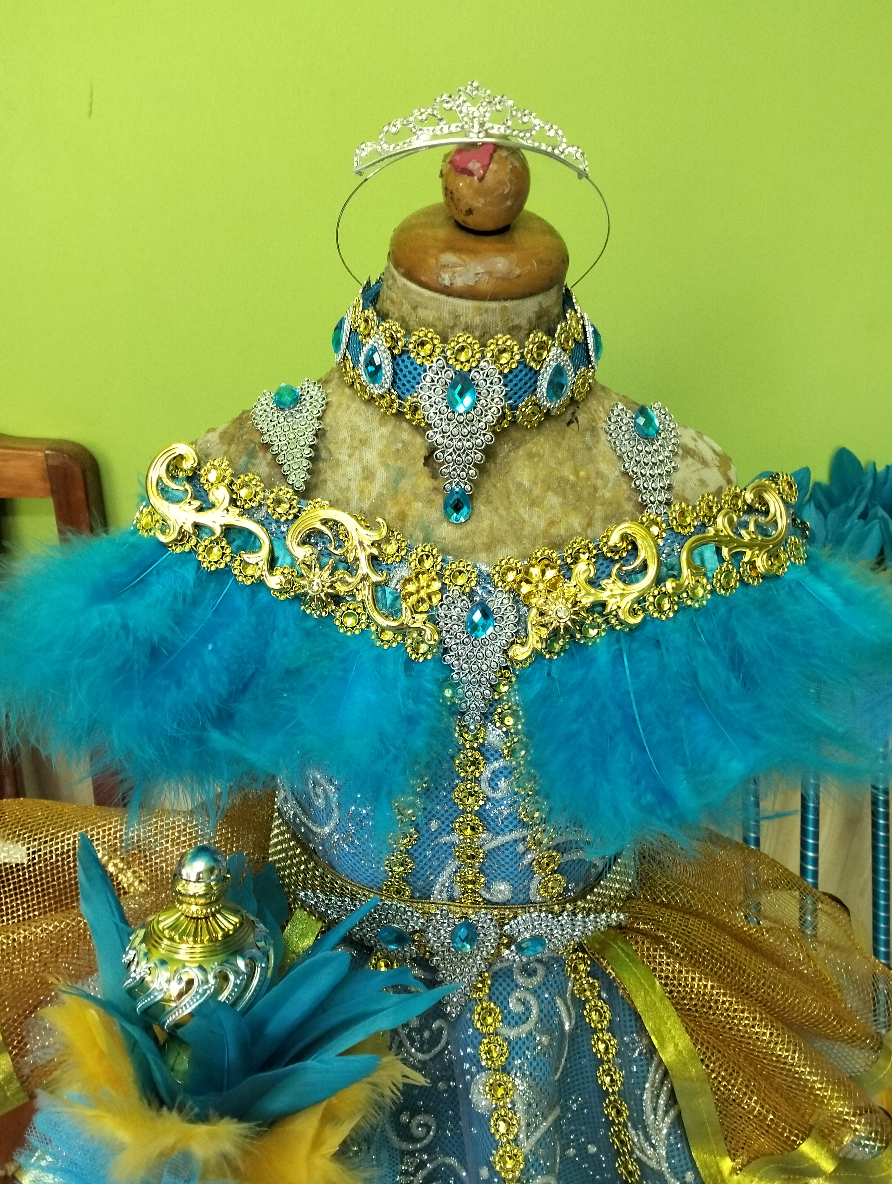 ชุดดรัมเมเยอร์สีฟ้าอนุบาลและประถม