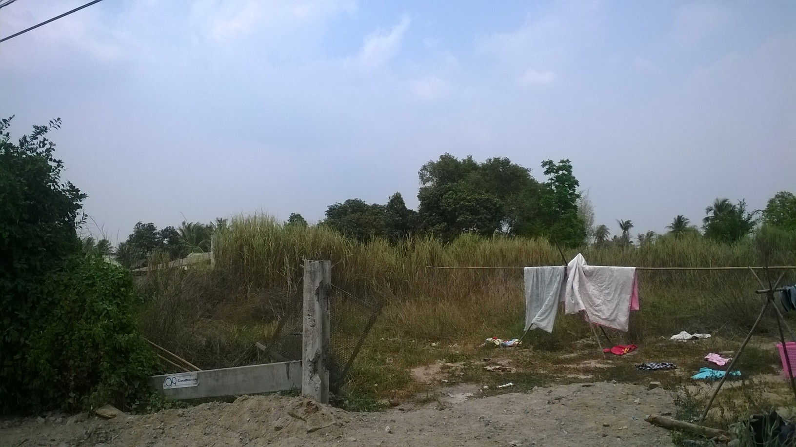 ที่ดินเปล่าจำนวน 2ไร่ ถ.มอเตอร์เวย์ กม. 109 ต.ตะเคียนเตี้ย อ.บางละมุง จ.ชลบุรี