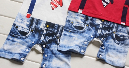 ชุดรอมเปอร์พิมพ์ลายเนคไท้