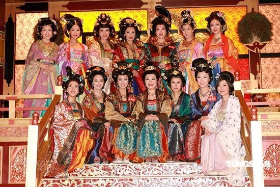 ศึกบุปผาวังมังกร 9 แผ่น เสอซื่อมั่น