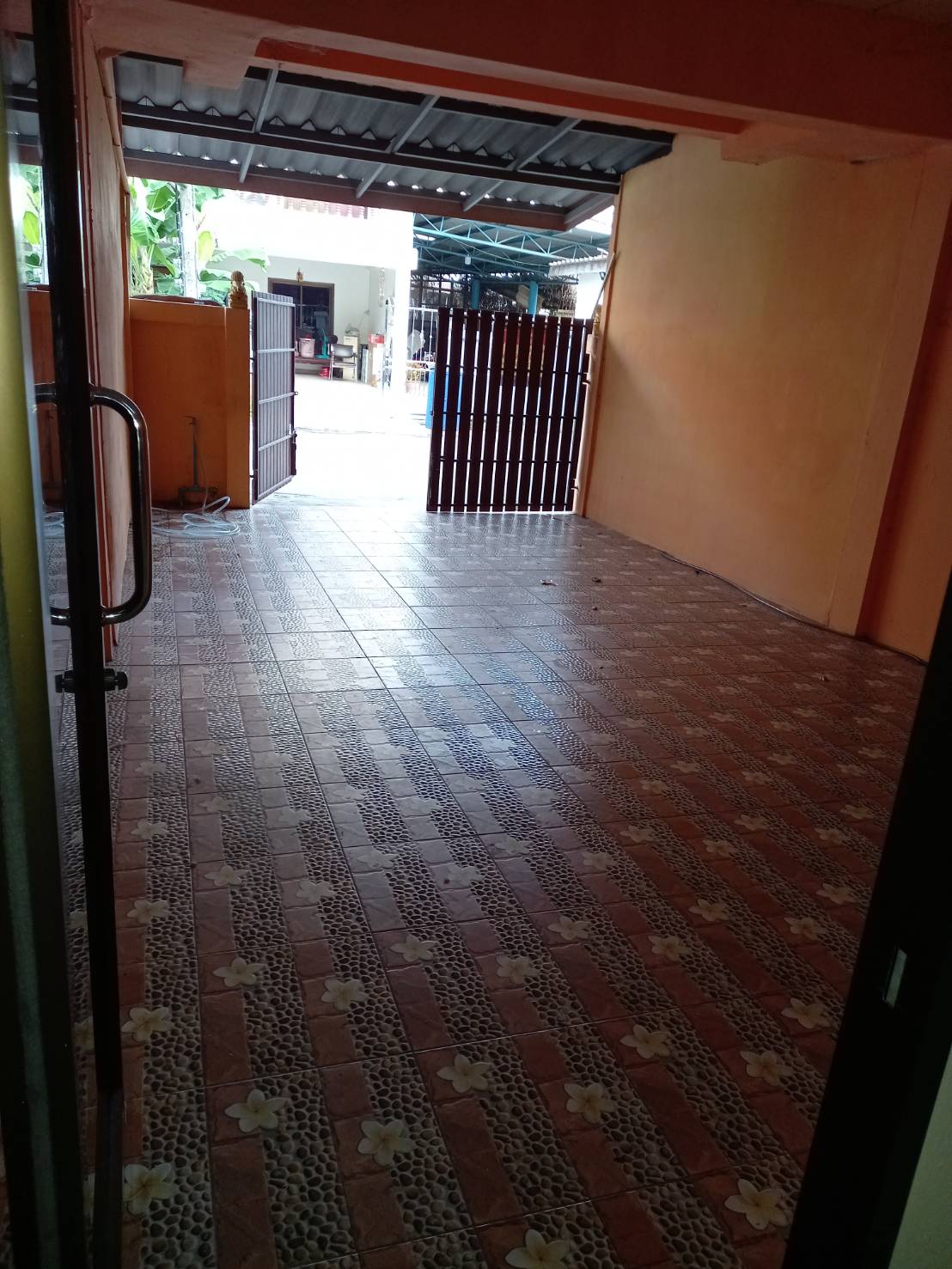 ขายด่วน-บ้านทาวน์เฮ้าส์ 2 ชั้น ม.บัวแก้ว ต.บ้านปทุม อ.สามโคก จ.ปทุมธานี