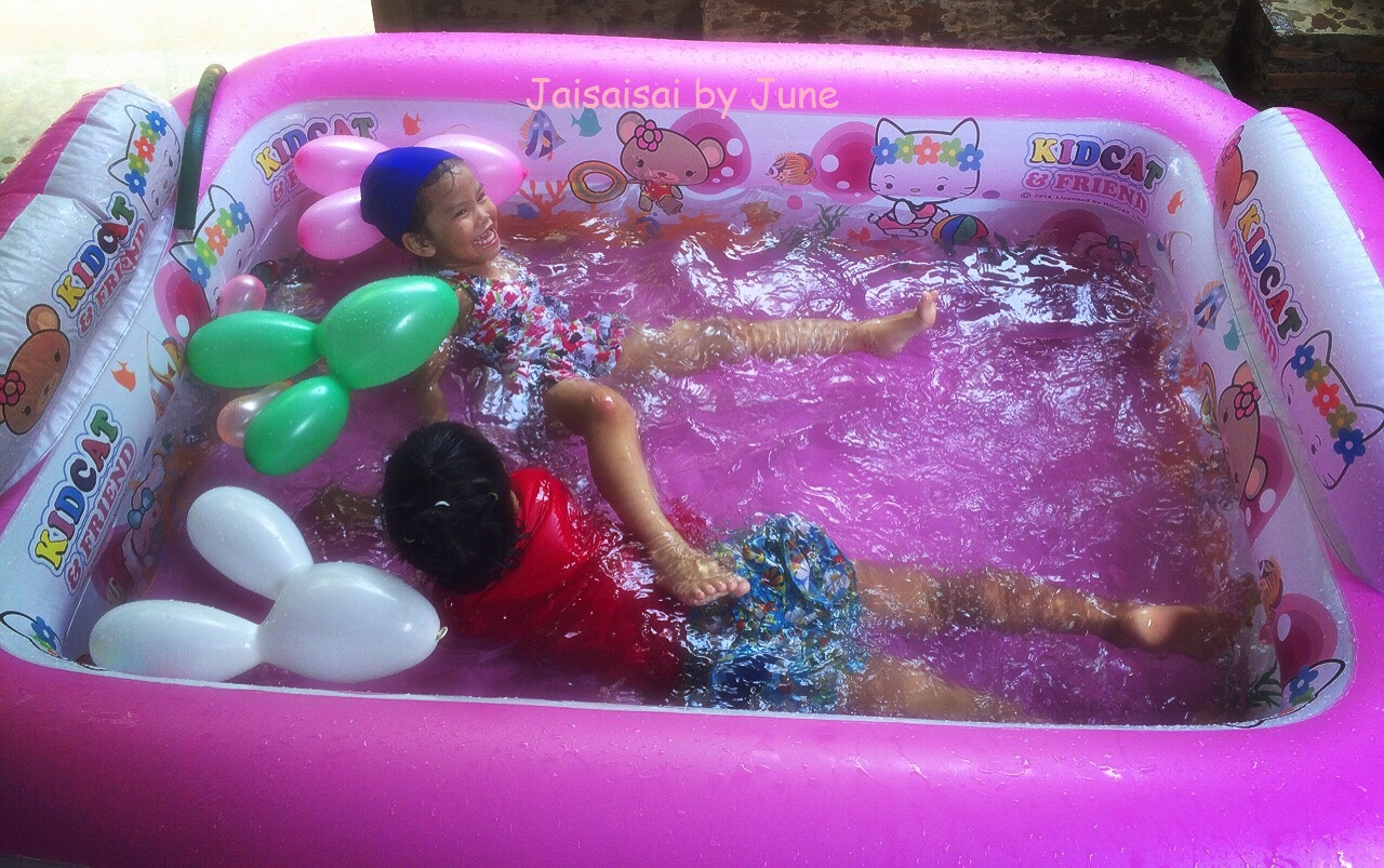 สระ Kidcat ทรงสี่เหลี่ยม ขนาด 2 เมตร แถมที่สูบลมไฟฟ้า
