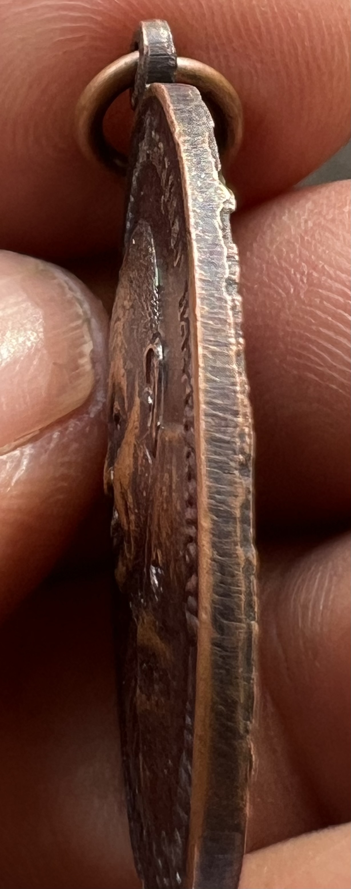 เหรียญพ่อท่านคลิ้ง วัดถลุงทอง หลัง ภปร ปี21