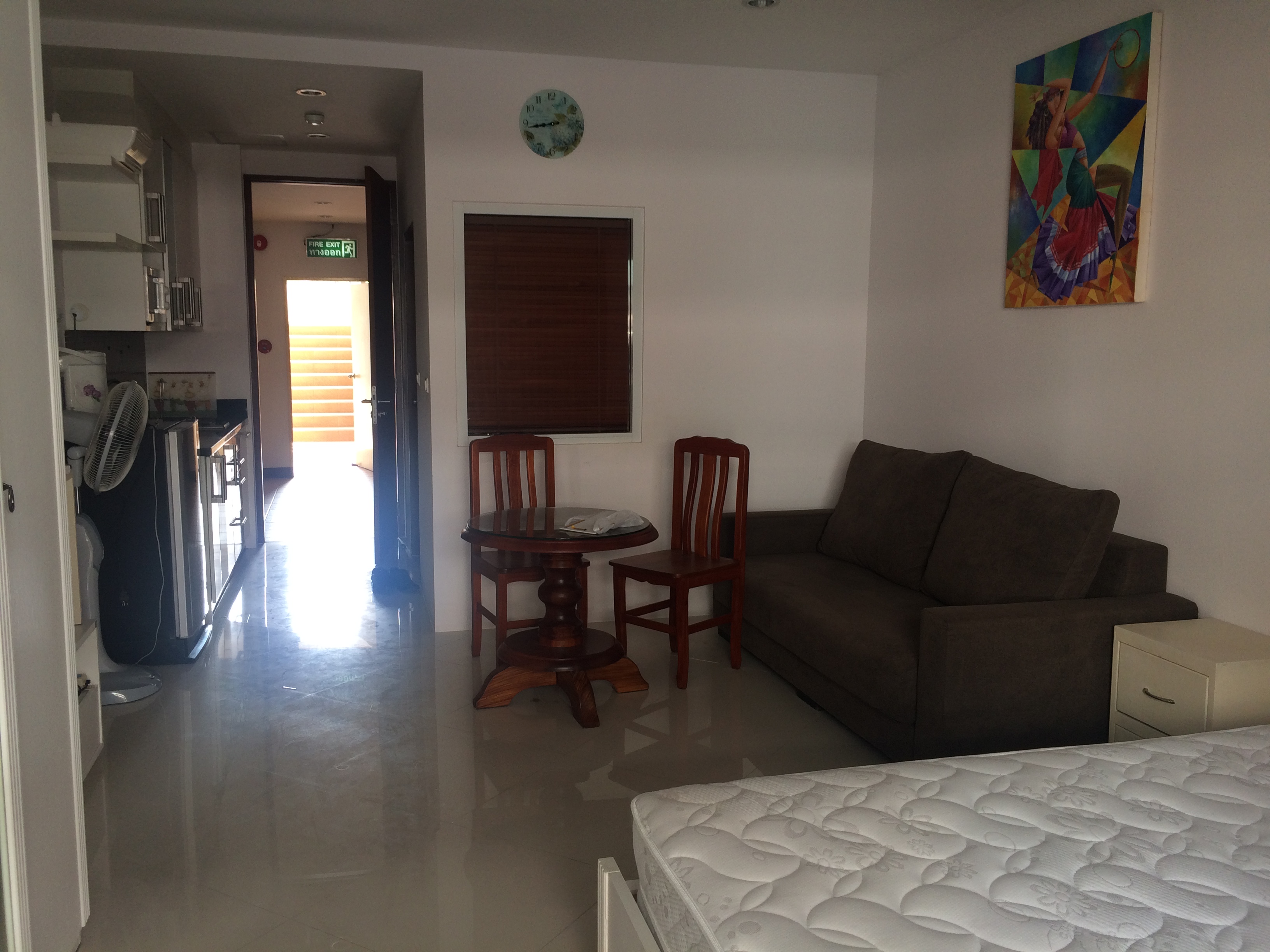 ขาย-เช่า คอนโดมิเนียมไดมอน สวิท1ห้อง พื้นที่60ตรม พัทยาใต้.