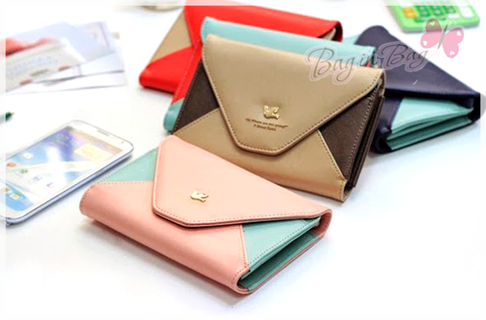 ลด 50% Day By Day Pouch (รุ่นใบใหญ่)