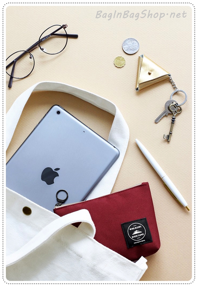 Iconic Charger Pouch