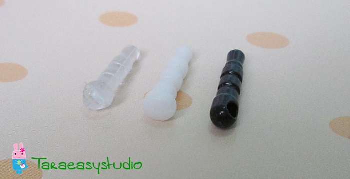 ปลั๊กพลาสติกเสียบหูฟัง ขนาด 3.5 mm มี 3 สี ใส ขาว ดำ