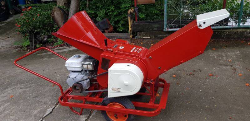 เครื่องย่อยกิ่งไม้ Shredding Machine
