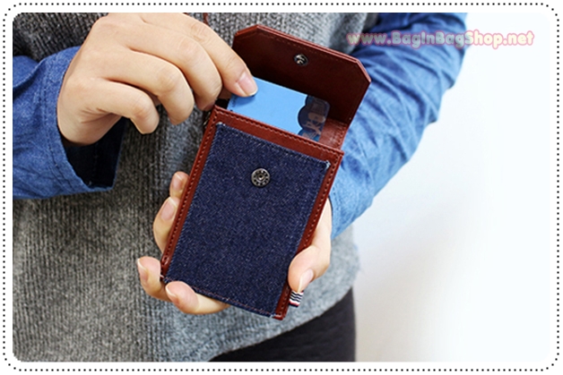 Neck Card Pocket V.2