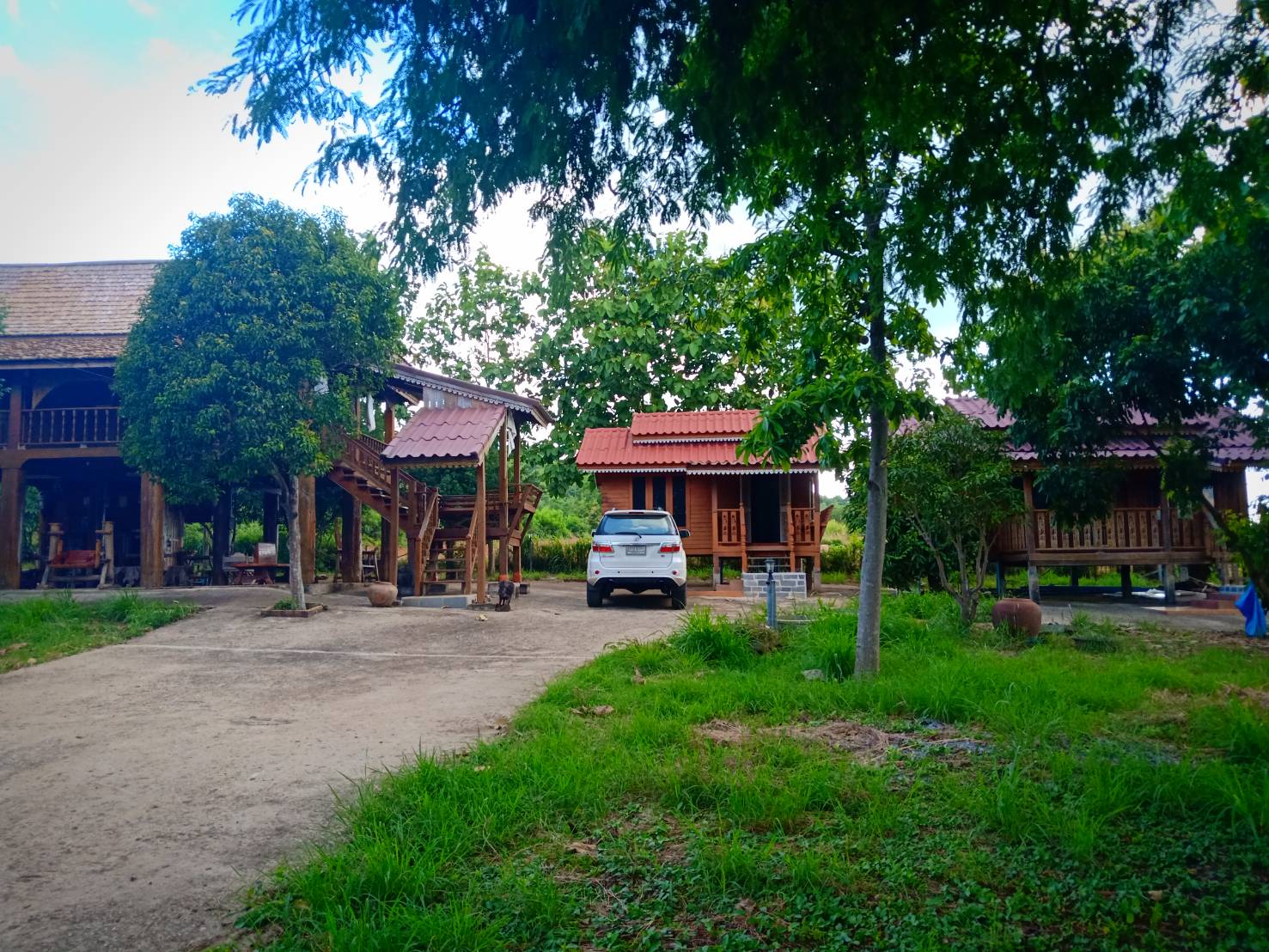 ขาย-บ้านทรงไทย1หลัง พื้นที่1-6-0ไร่ ต.ปากช่อง อ.ปากช่อง จ.นครราชสีมา