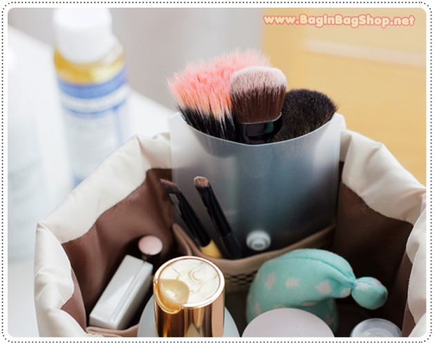 Travel Dresser Pouch กระเป๋าเครื่องสำอางค์ขนาดจัมโบ้
