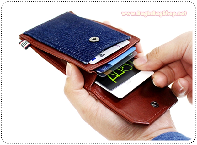 Neck Card Pocket V.2