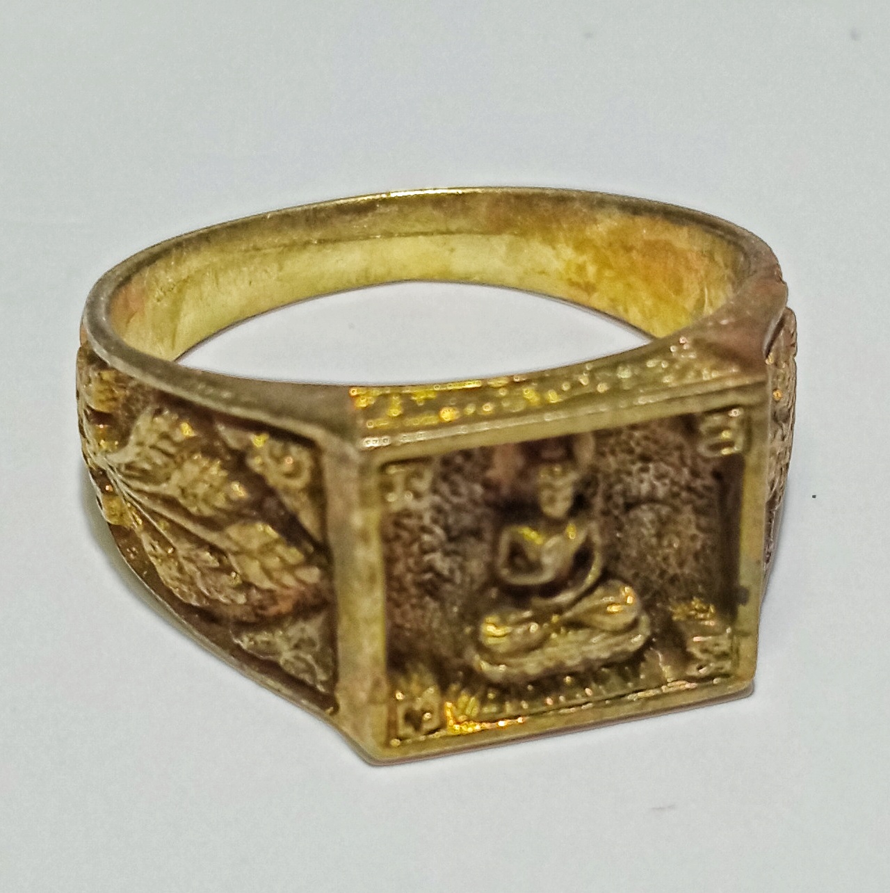 แหวนพระพุทธประทานพร หลวงปู่ดู่ วัดสะแก พิมพ์หน้าเล็ก เนื้อโลหะผสมชนวนเก่า ปี2540 size 63 เส้นผ่าศูนย์กลาง20มม. ตอกโค๊ต ด. พร้อมรอยจารด้านใน แหวนแท้ๆจากวัดสะแก
