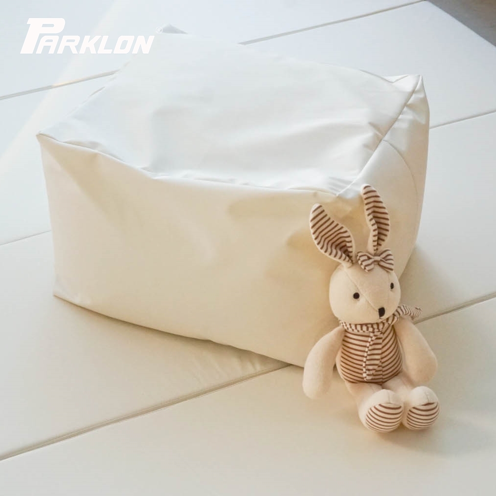 PARKLON Anti-Bacterial Stool ที่นั่งแสนสบายสำหรับลูกน้อย