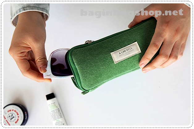 A Low Hill Basic Pencil Pouch