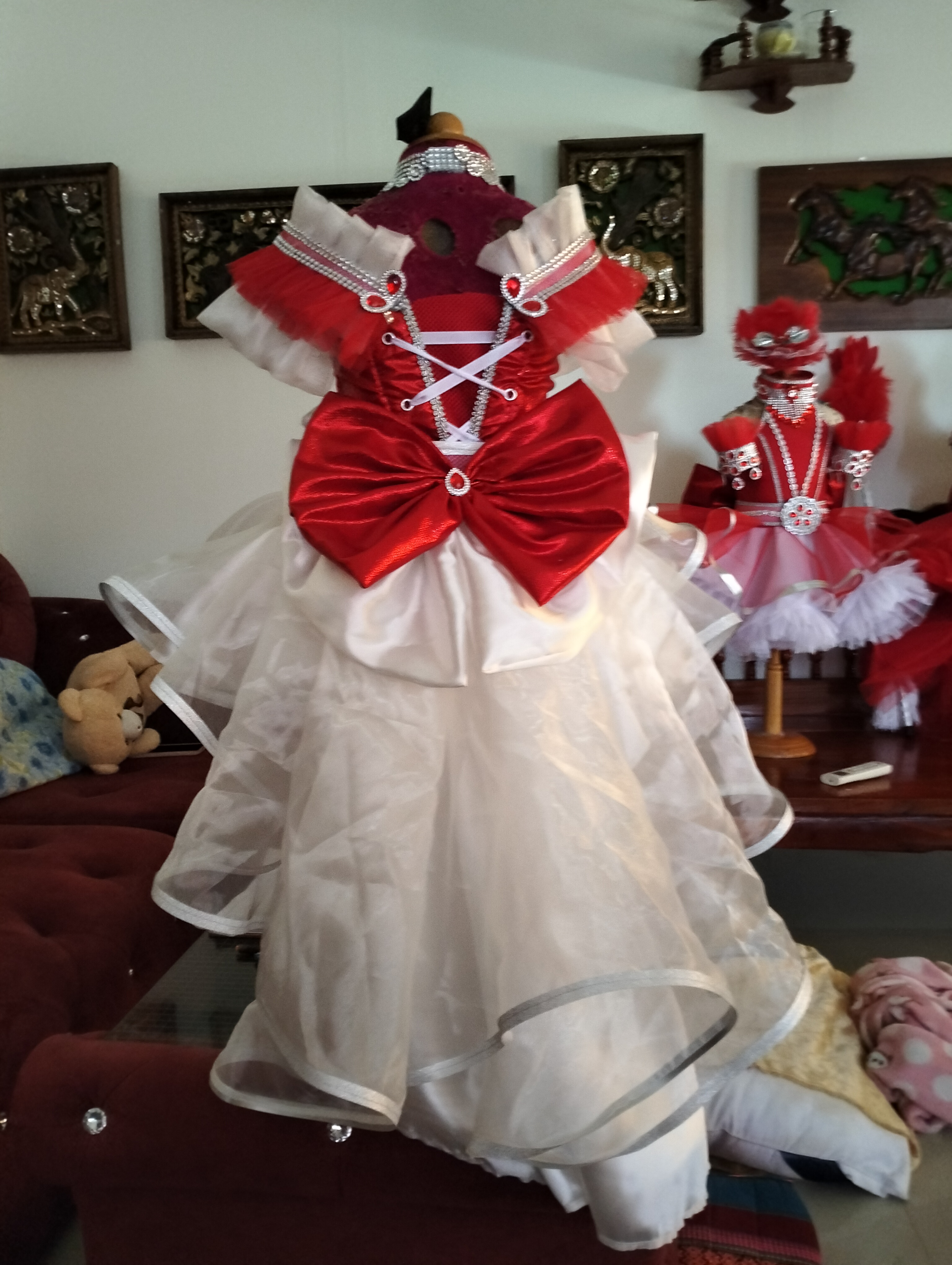 ชุดดรัมเมเยอร์อนุบาลและประถม