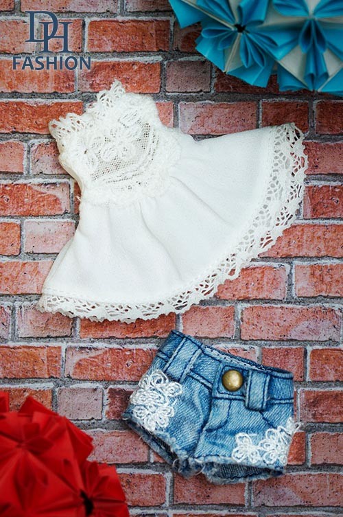 [PRE-ORDER] LATI Lace Denim Shorts