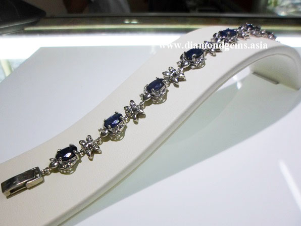 สร้อยข้อมือไพลิน