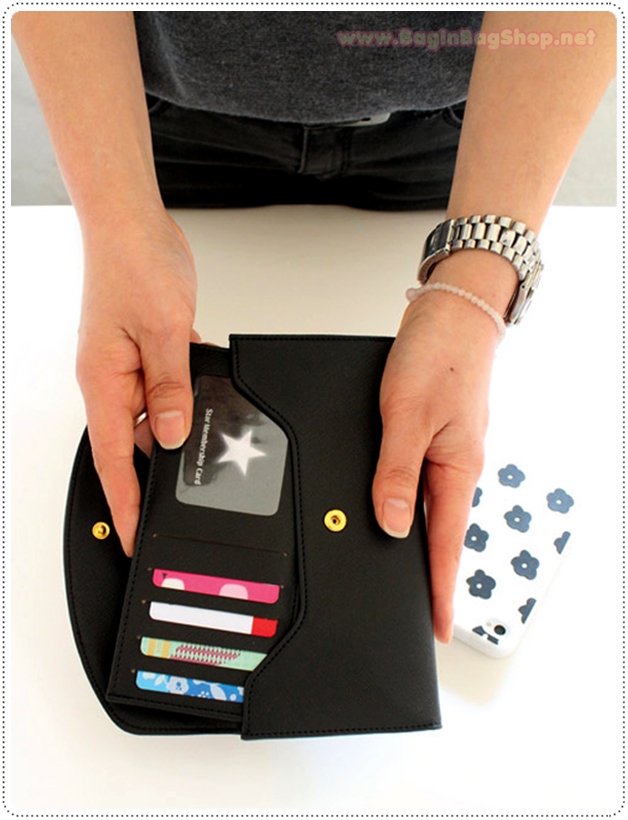 ลด 50% Fiore Del Melo Day Wallet