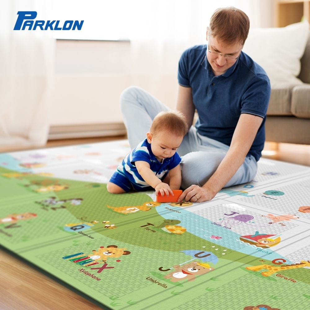 แผ่นรองคลาน Parklon แบบพับได้ PE Folding Mat ลาย Balloon Alphabet ขนาด 140*200 หนา 1.0cm