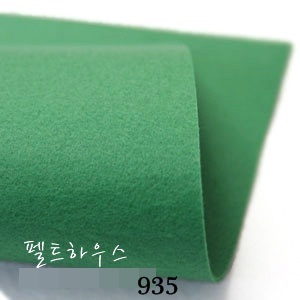 Felt : No.935 ขนาด 45x36 cm (พร้อมส่ง)