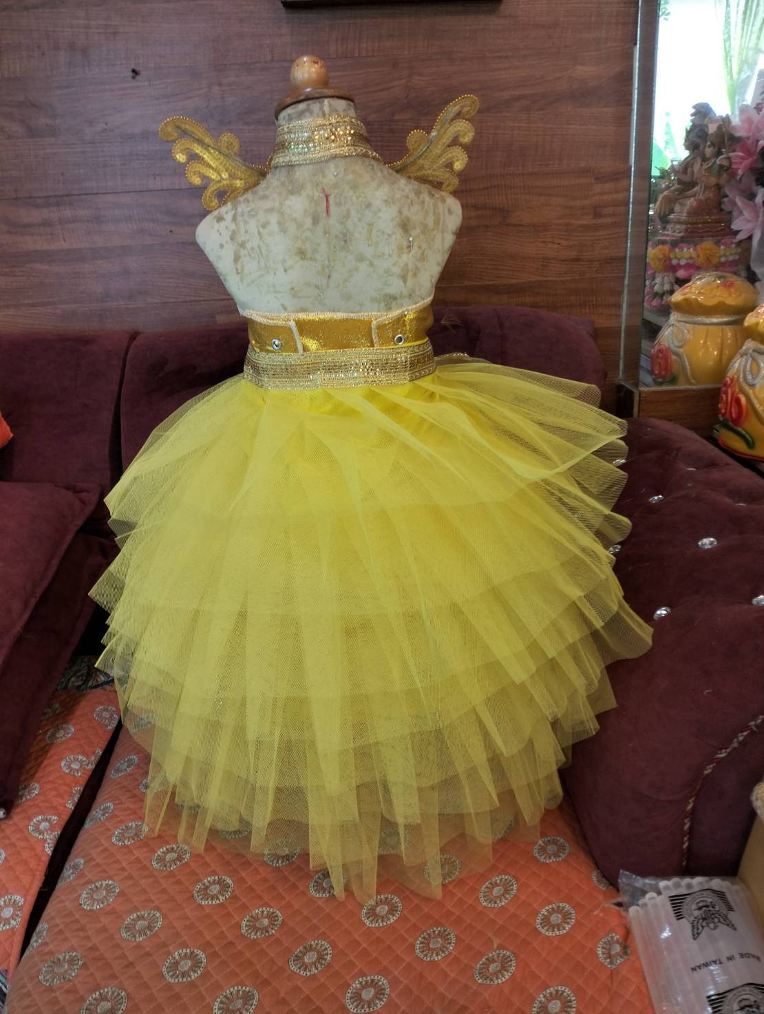 ชุดดรัมเมเยอร์สีเหลืองอนุบาลและประถม