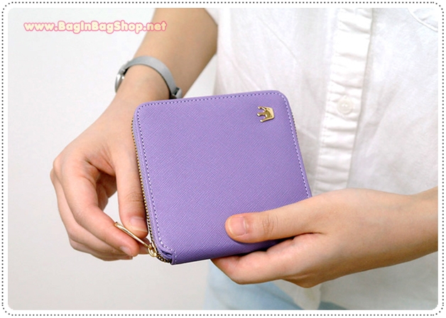 ลด 50% Crown Zipper Wallet