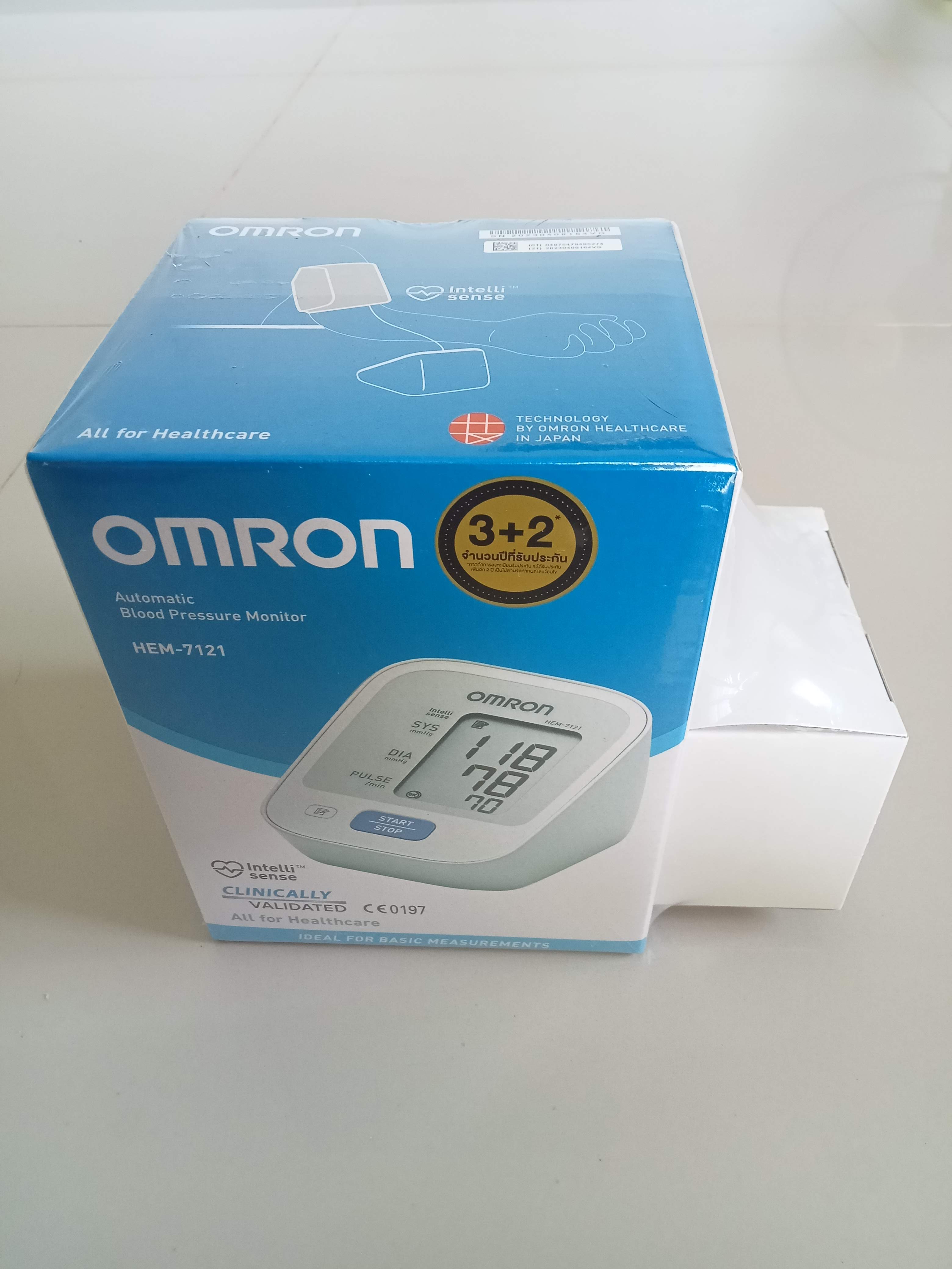 Omron เครื่องวัดความดัน รุ่น HEM-7121