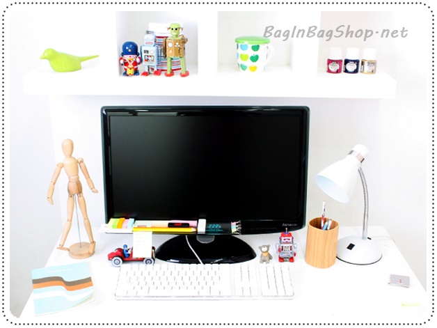 The Pure Monitor Shelf