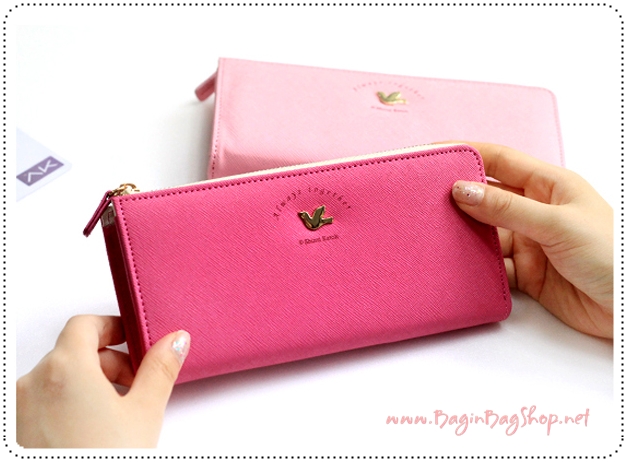 ลด 50% Line Zipper Wallet L