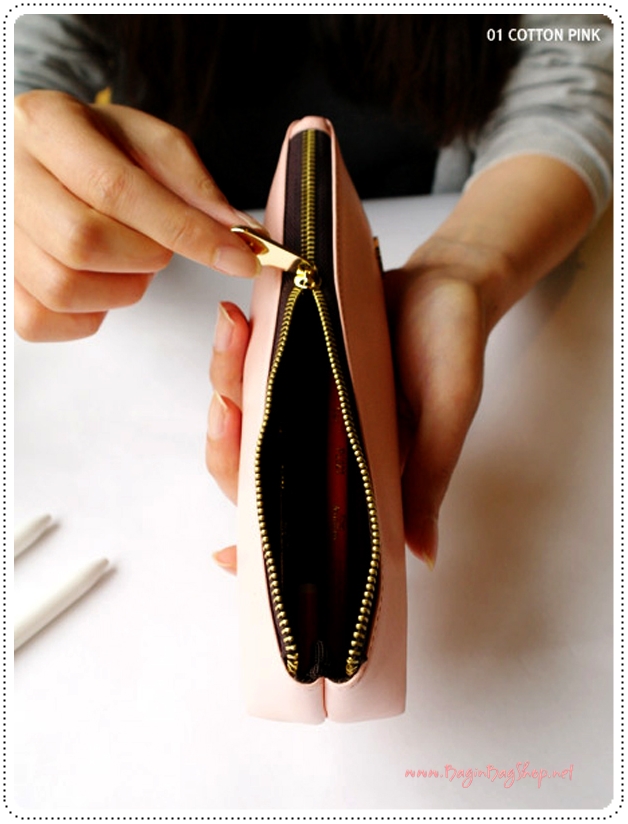 Pony Pencil Case กระเป๋าใส่เครื่องเขียน