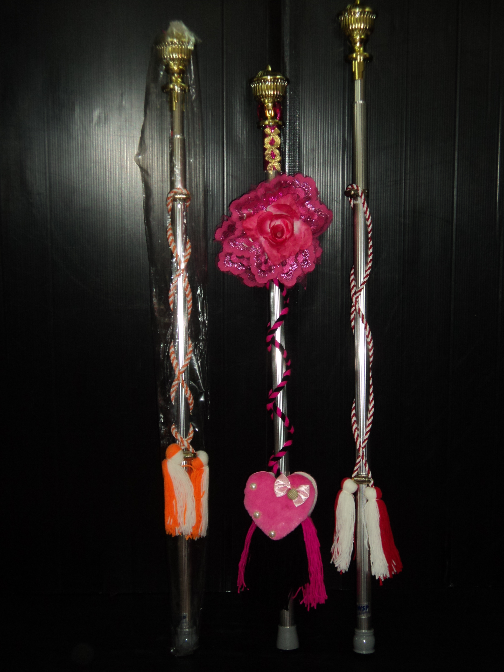 ไม้ดรัมเมเยอร์แบบนี้ มีทุกสี สั่งทำ ความสูงเท่าไหร่ก็ได้ ขายราคาเดียวค่ะ