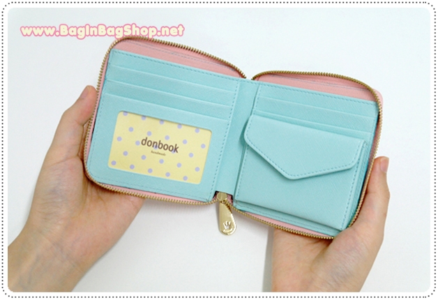 ลด 50% Crown Zipper Wallet