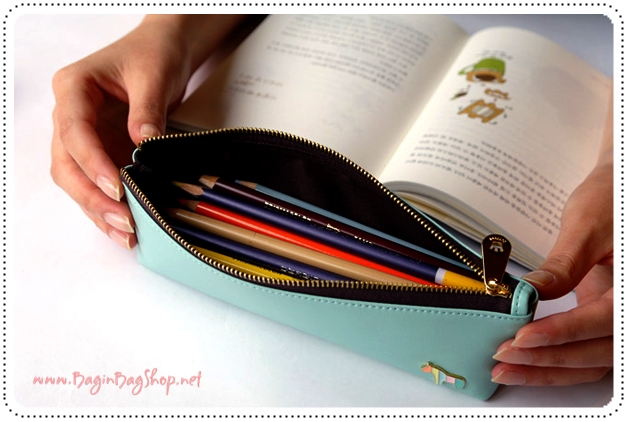 Pony Pencil Case กระเป๋าใส่เครื่องเขียน