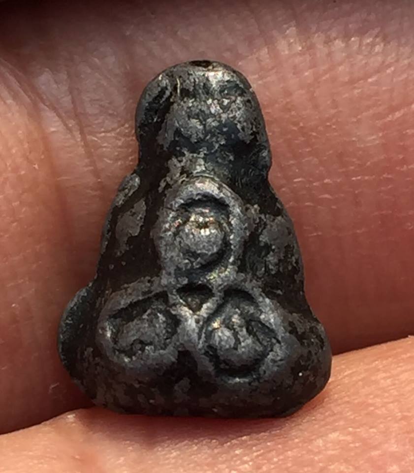 พระปิดตา หลังยันต์ใบพัด