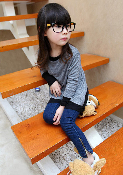 กางเกงยีนส์เด็กหญิง | ยีนส์มีซิปตรงข้อเท้า