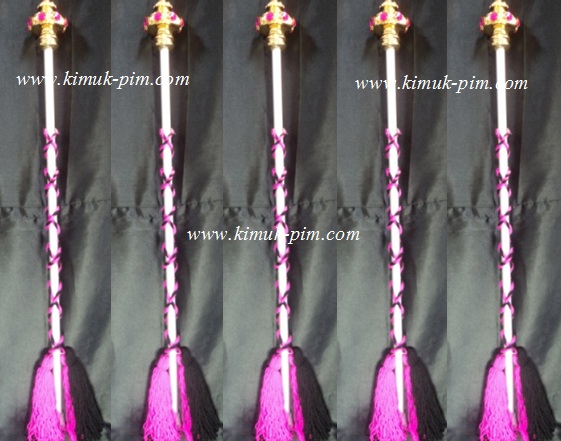 ไม้ดรัมเมเยอร์สีชมพูสลับดำสูง130เซนติเมตร น้ำหนักเบาเพราะตัวไม้ทำจากอลูมิเนียม*พร้อมส่ง*แบบใหม่2558
