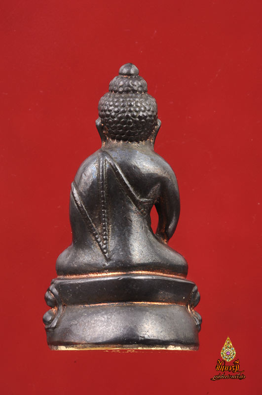 พระกริ่งนารายณ์แปลงรูป รุ่นบรรจุอังคารเถ้า เนื้อนวะก้นทองคำ No.132 ปี2546 อาจารย์นอง ธมฺมภูโต วัดทรายขาว ต.ทรายขาว อ.โคกโพธิ์ จ.ปัตตานี
