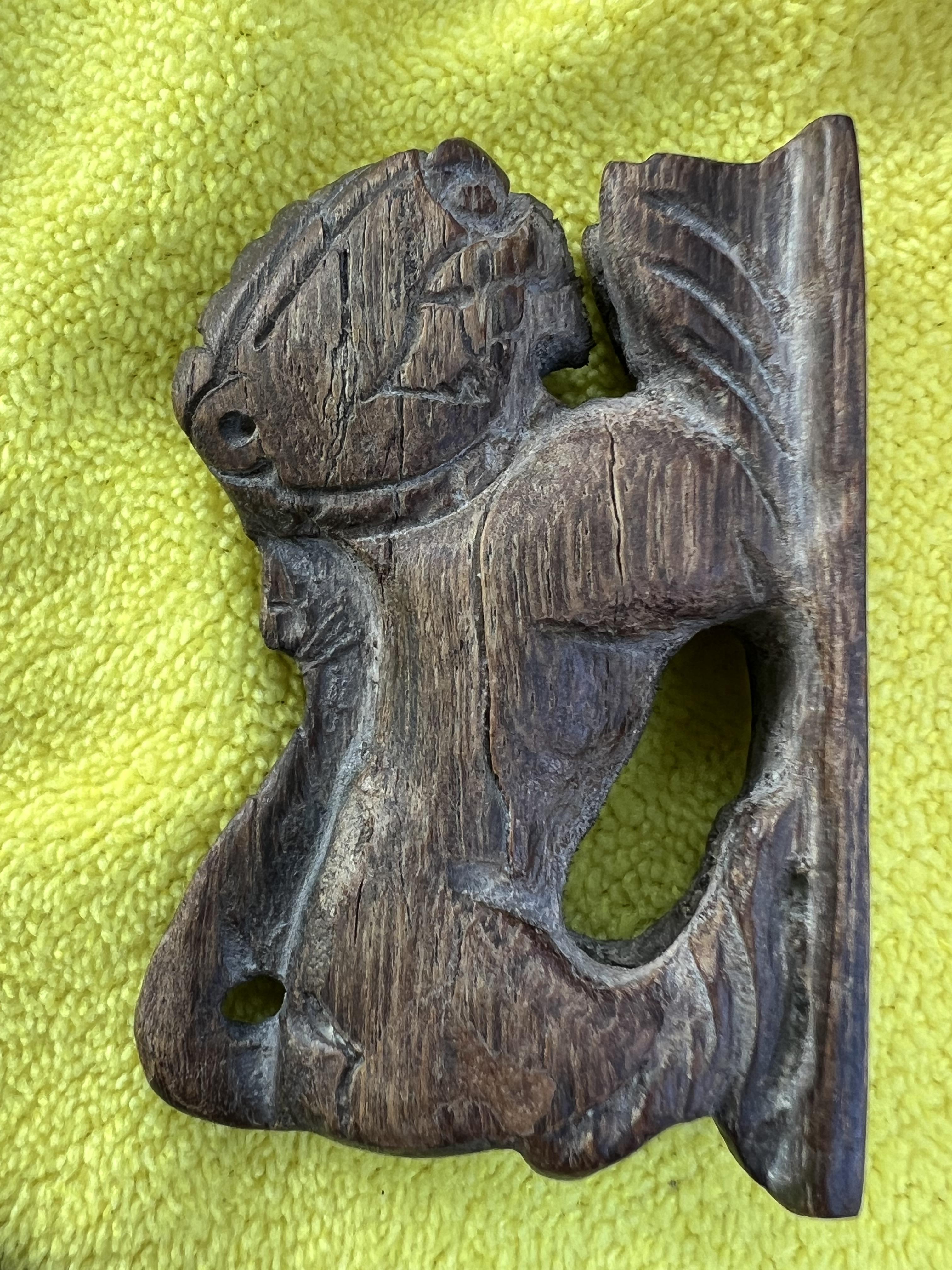 สิงห์ไม้แกะเก่าๆๆๆๆ