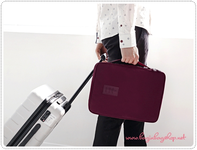 Slim Shirt Pouch กระเป๋าเก็บเสื้อเชิ๊ต สำหรับเดินทาง